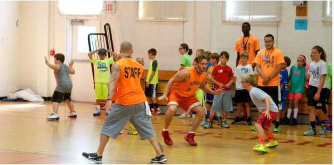 kids playing basketball at HD and BC Summer Camps